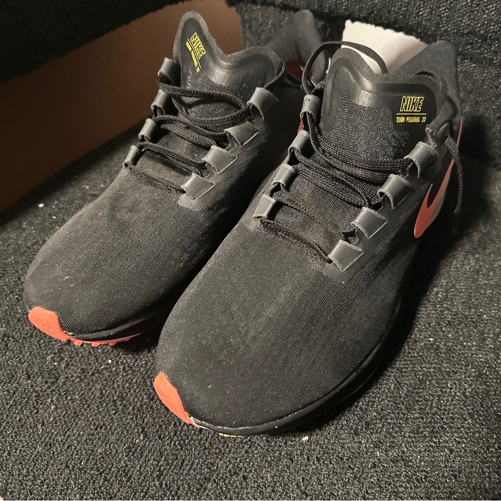 Size 11 - Nike Air Zoom Pegasus 37 Black Bright Mango 2020.